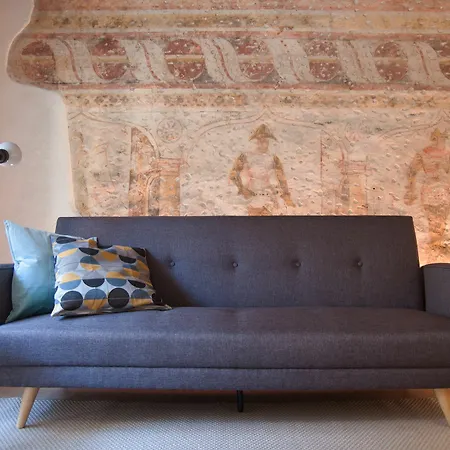 Apartment For Rent Affresco Verona
