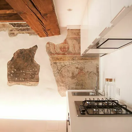 For Rent Affresco * Verona